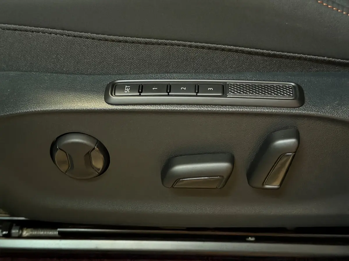 1.5 TSI e-Hybrid Business|Memory|HuD|360|Matrix|El.A.Klep