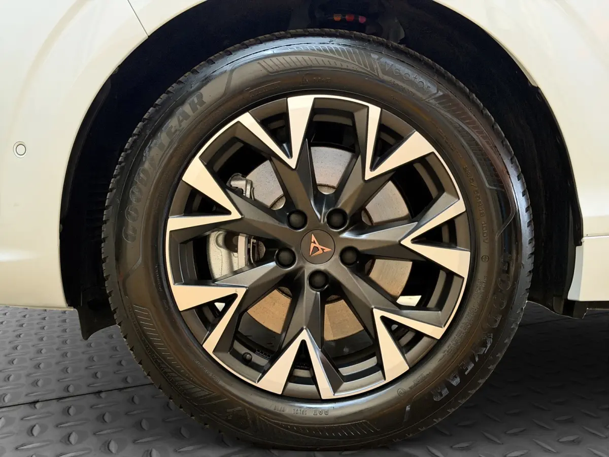 1.5 TSI e-Hybrid Business|Memory|HuD|360|Matrix|El.A.Klep