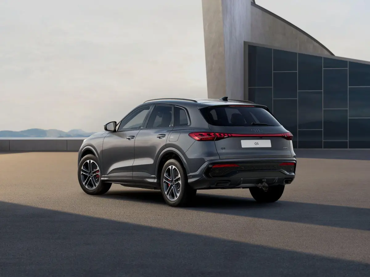 367pk e-hybrid quattro S edition Competition | Panoramadak | Climate Control