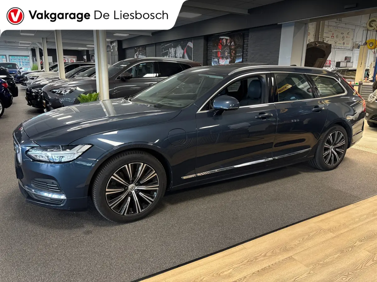 2.0 T6 AWD R-Design/pano/leer/harman kardon/navi/camera/head up