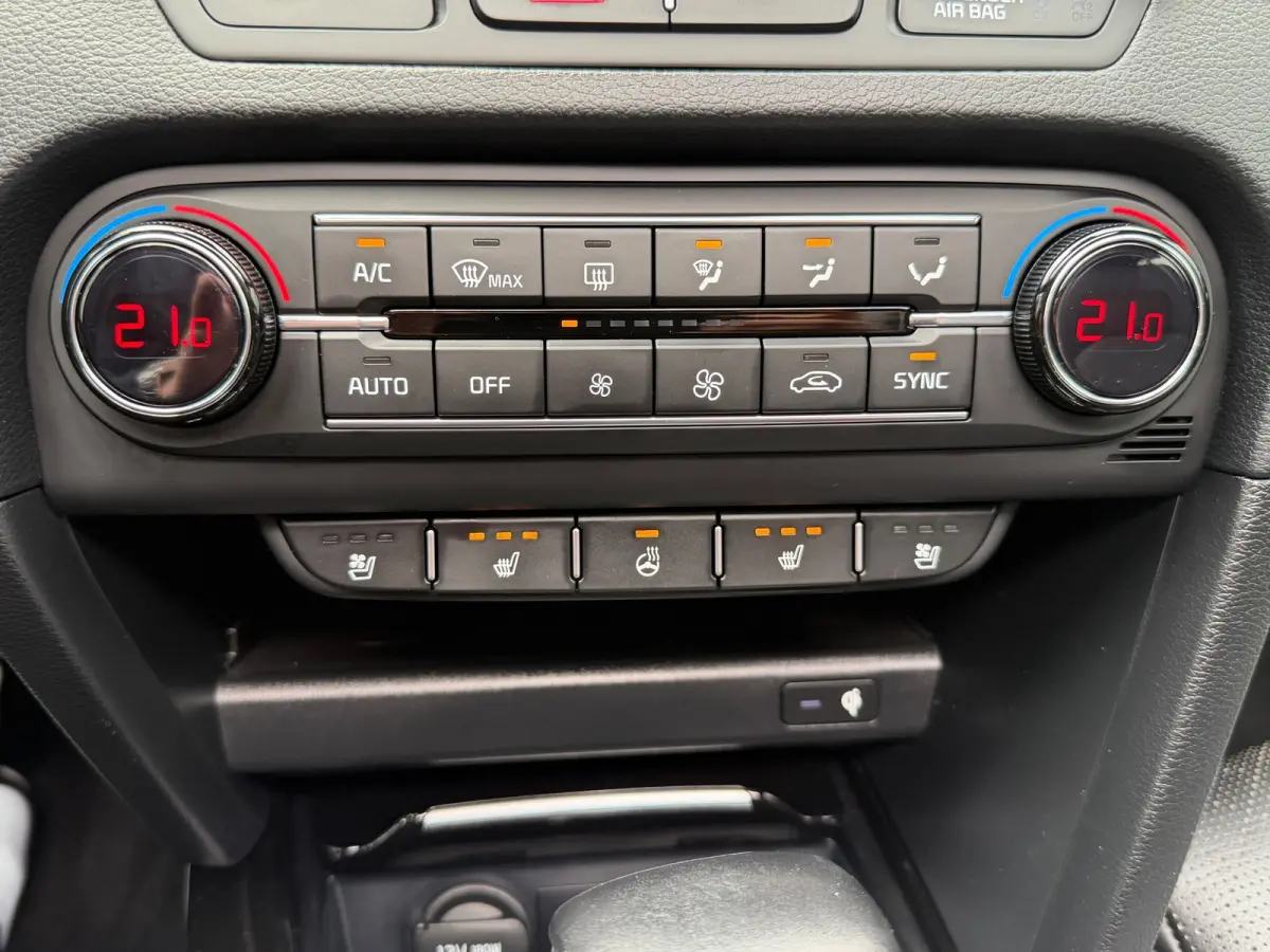 1.4 T-GDi ExecutiveLine|2e Eigenaar|Leder|Stoelvw|Stuurvw|Pano|Carplay|Camera|Navi|PDC V+A|Climate|Cruise|StoelVentilatie