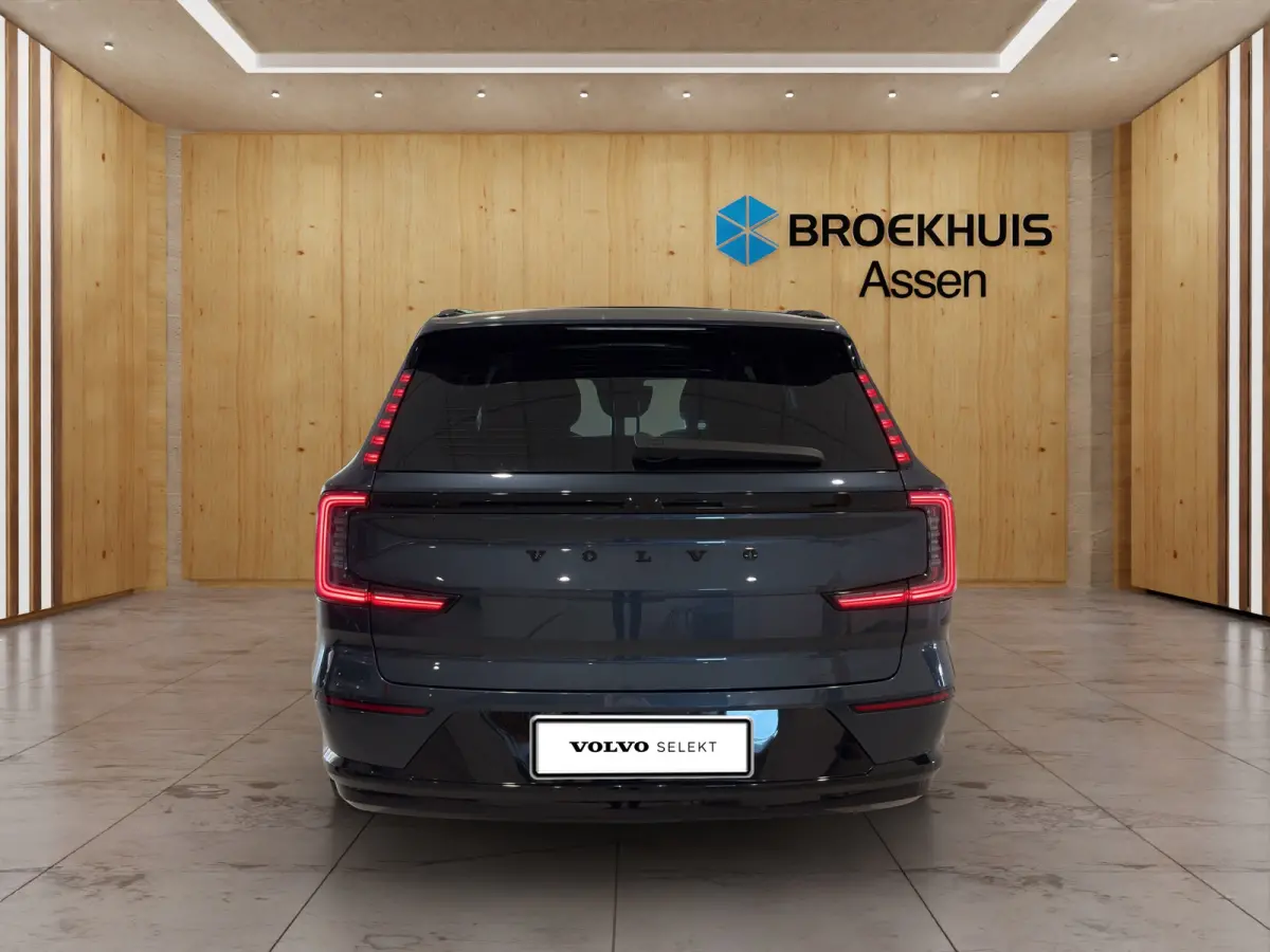 Twin Motor Performance Ultra 7p. 111 kWh | Luchtvering | 360 Camera | Bose Audio  | Panorama Dak | Stoel Massage