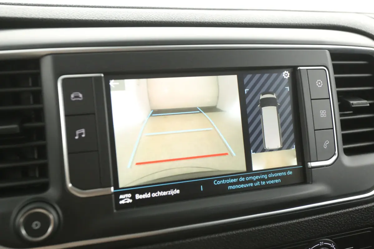 Long Premium 75 kWh L3H1 Long Range | Snelladen | SOH 98% | DC | 6 Zits | Airco | Camera | Cruise | Carplay | 3 Zits | 2xSchuifdeur