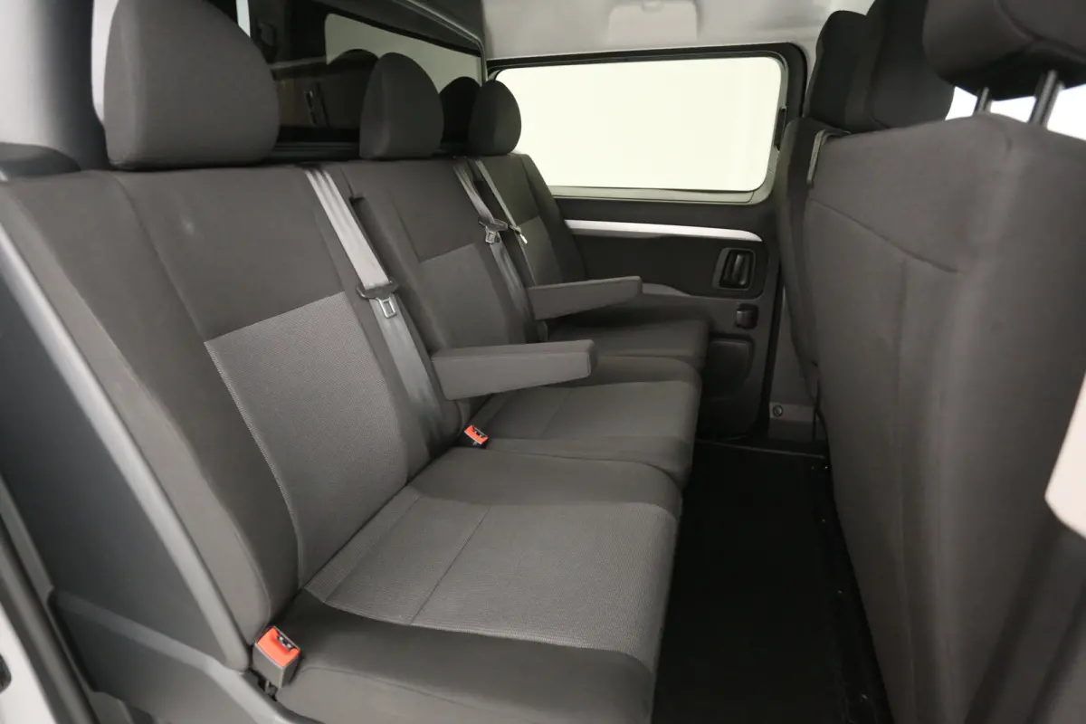 Long Premium 75 kWh L3H1 Long Range | Snelladen | SOH 98% | DC | 6 Zits | Airco | Camera | Cruise | Carplay | 3 Zits | 2xSchuifdeur