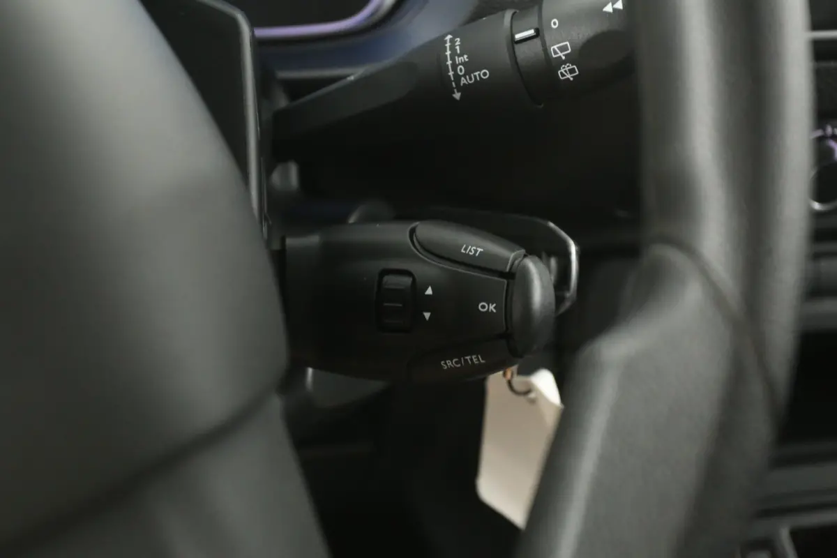 Long Premium 75 kWh L3H1 Long Range | Snelladen | SOH 98% | DC | 6 Zits | Airco | Camera | Cruise | Carplay | 3 Zits | 2xSchuifdeur