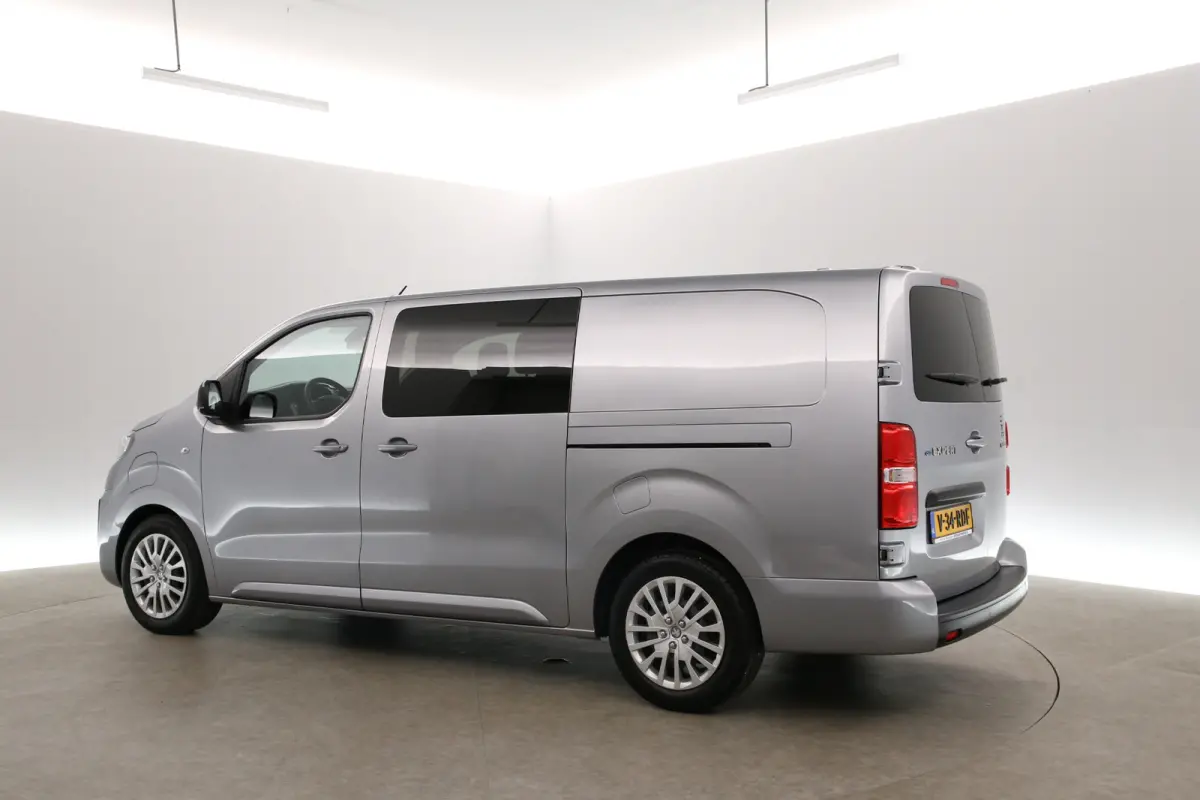 Long Premium 75 kWh L3H1 Long Range | Snelladen | SOH 98% | DC | 6 Zits | Airco | Camera | Cruise | Carplay | 3 Zits | 2xSchuifdeur