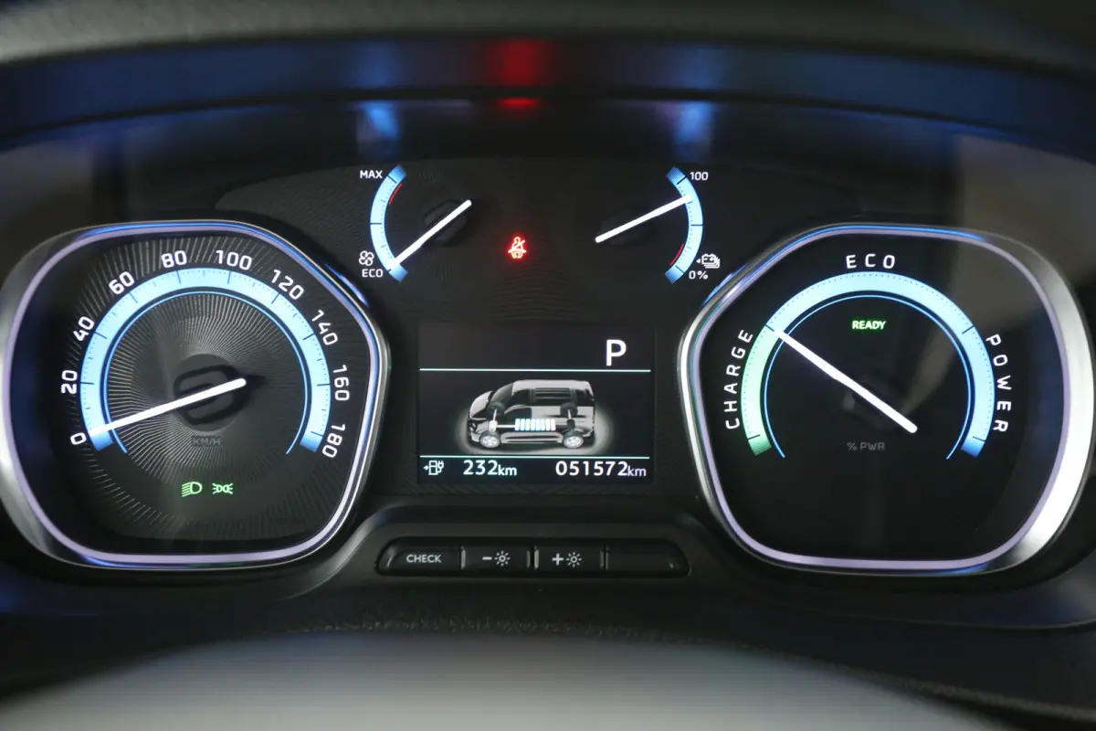 Long Premium 75 kWh L3H1 Long Range | Snelladen | SOH 98% | DC | 6 Zits | Airco | Camera | Cruise | Carplay | 3 Zits | 2xSchuifdeur