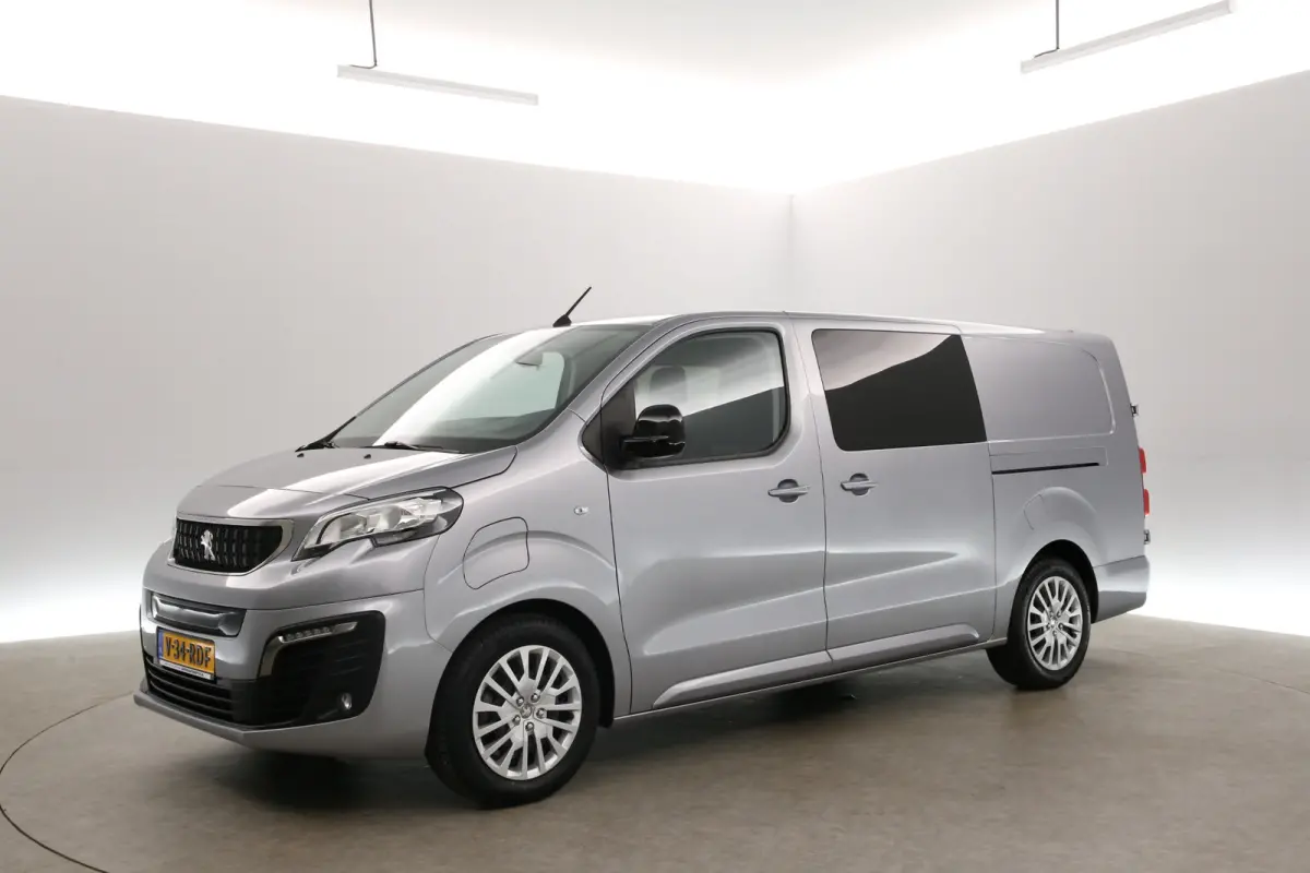 Long Premium 75 kWh L3H1 Long Range | Snelladen | SOH 98% | DC | 6 Zits | Airco | Camera | Cruise | Carplay | 3 Zits | 2xSchuifdeur