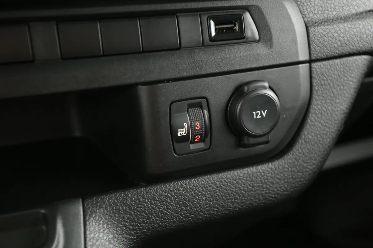 Long Premium 75 kWh L3H1 Long Range | Snelladen | SOH 98% | DC | 6 Zits | Airco | Camera | Cruise | Carplay | 3 Zits | 2xSchuifdeur