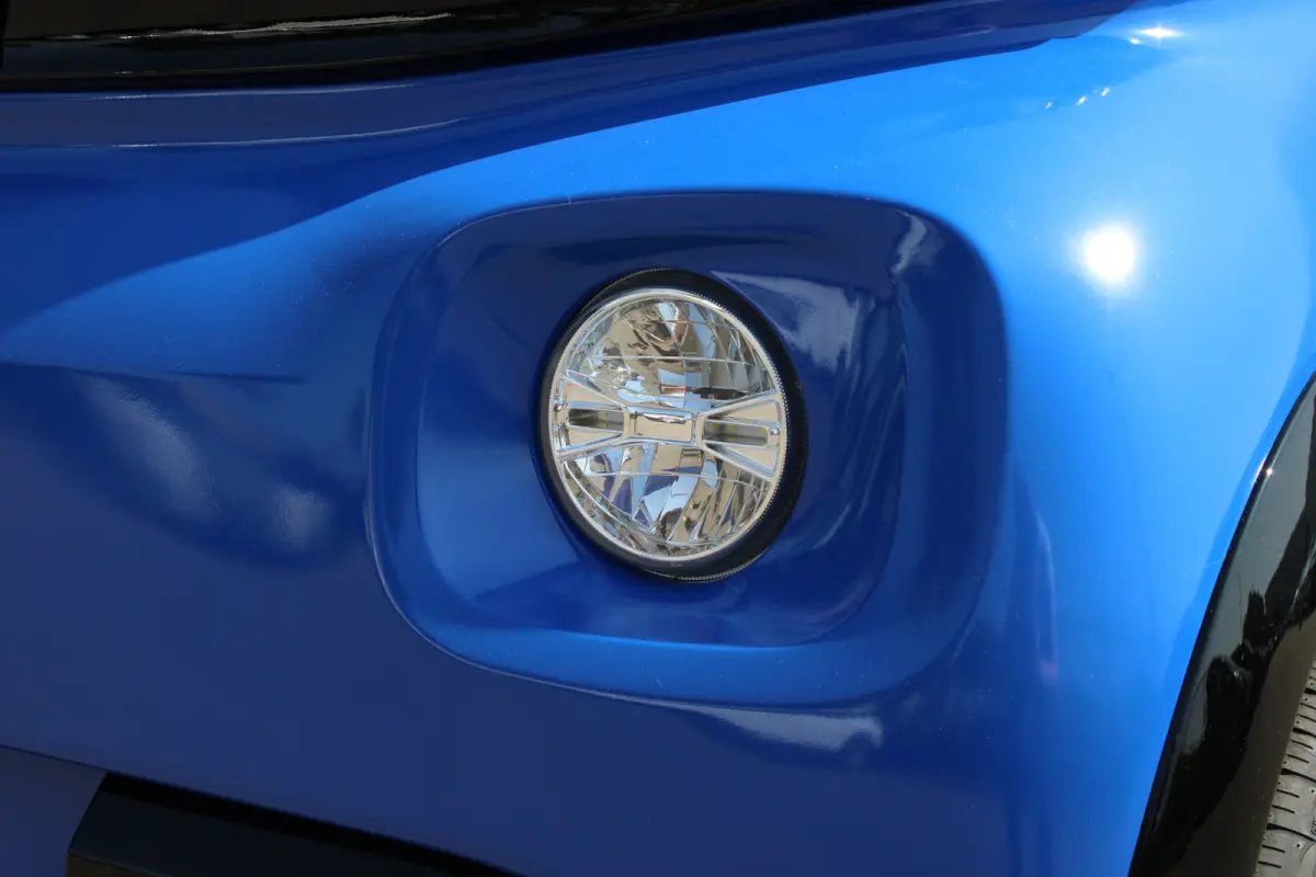 | Lichtmetaal | Panoramadak | Bluetooth |Unieke kleurstelling| LED verlichting | Donkere ramen achter |