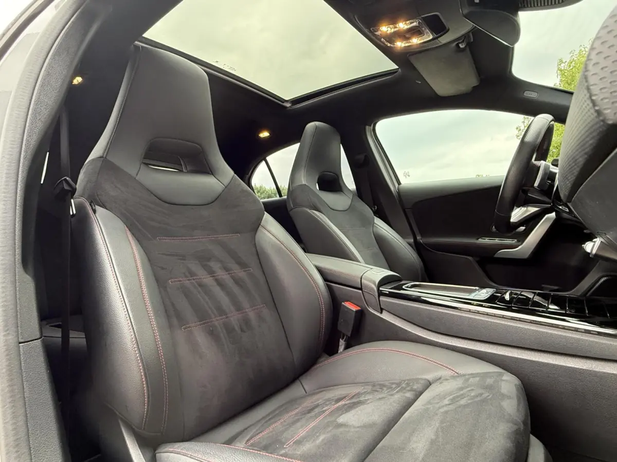 180 AMG-Line|HuD|Keyless|Memory|Pano|Sfeer