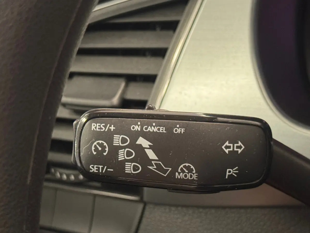1.0 TSI Ambition Carplay/Android Auto Garantie Mooi!