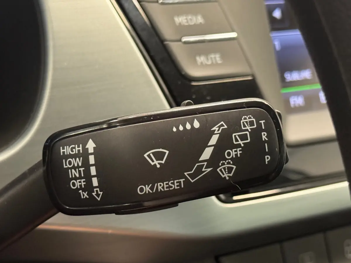 1.0 TSI Ambition Carplay/Android Auto Garantie Mooi!