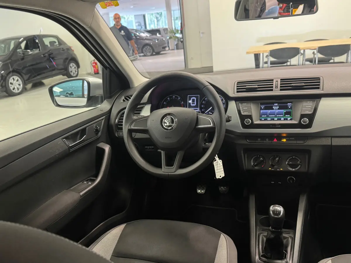 1.0 TSI Ambition Carplay/Android Auto Garantie Mooi!