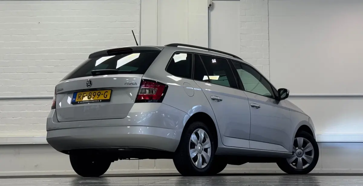 1.0 TSI Ambition Carplay/Android Auto Garantie Mooi!