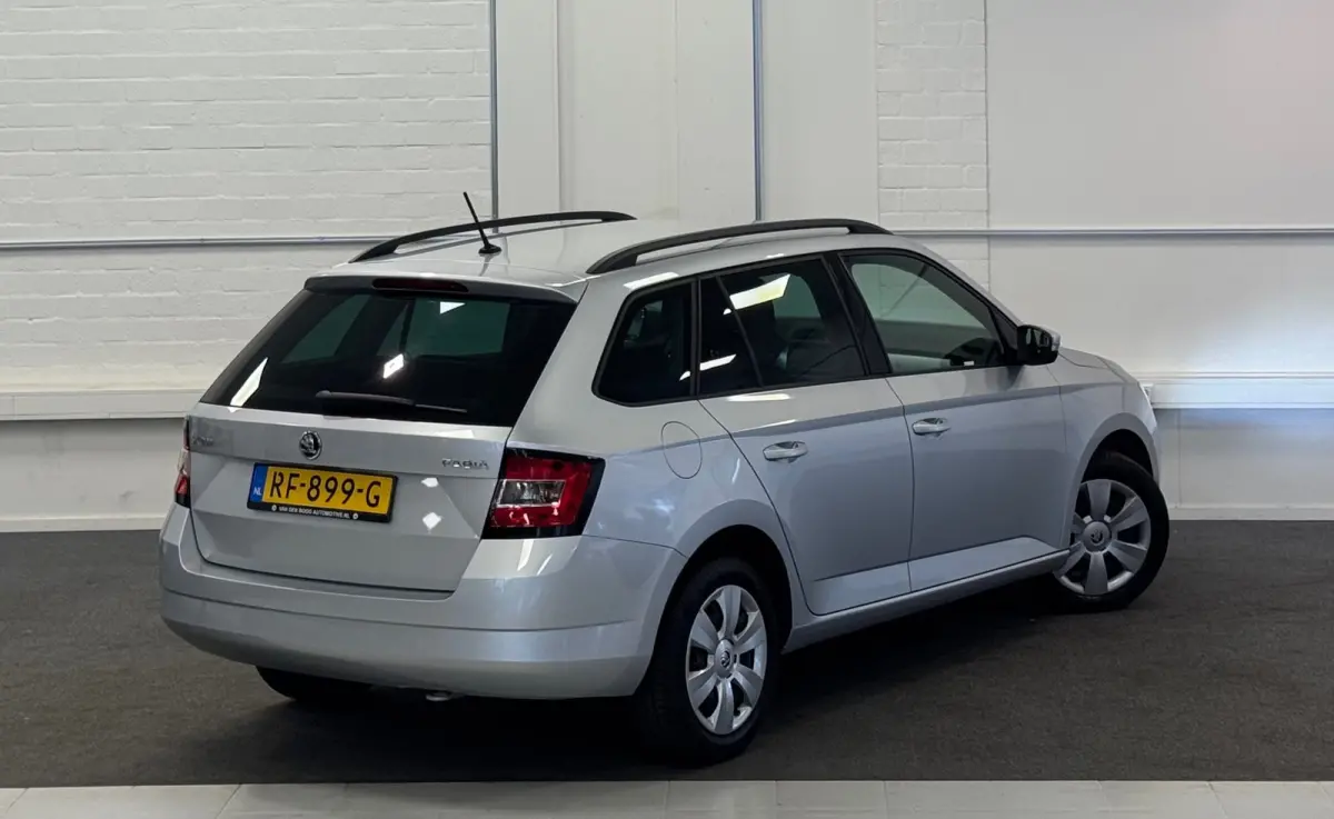 1.0 TSI Ambition Carplay/Android Auto Garantie Mooi!