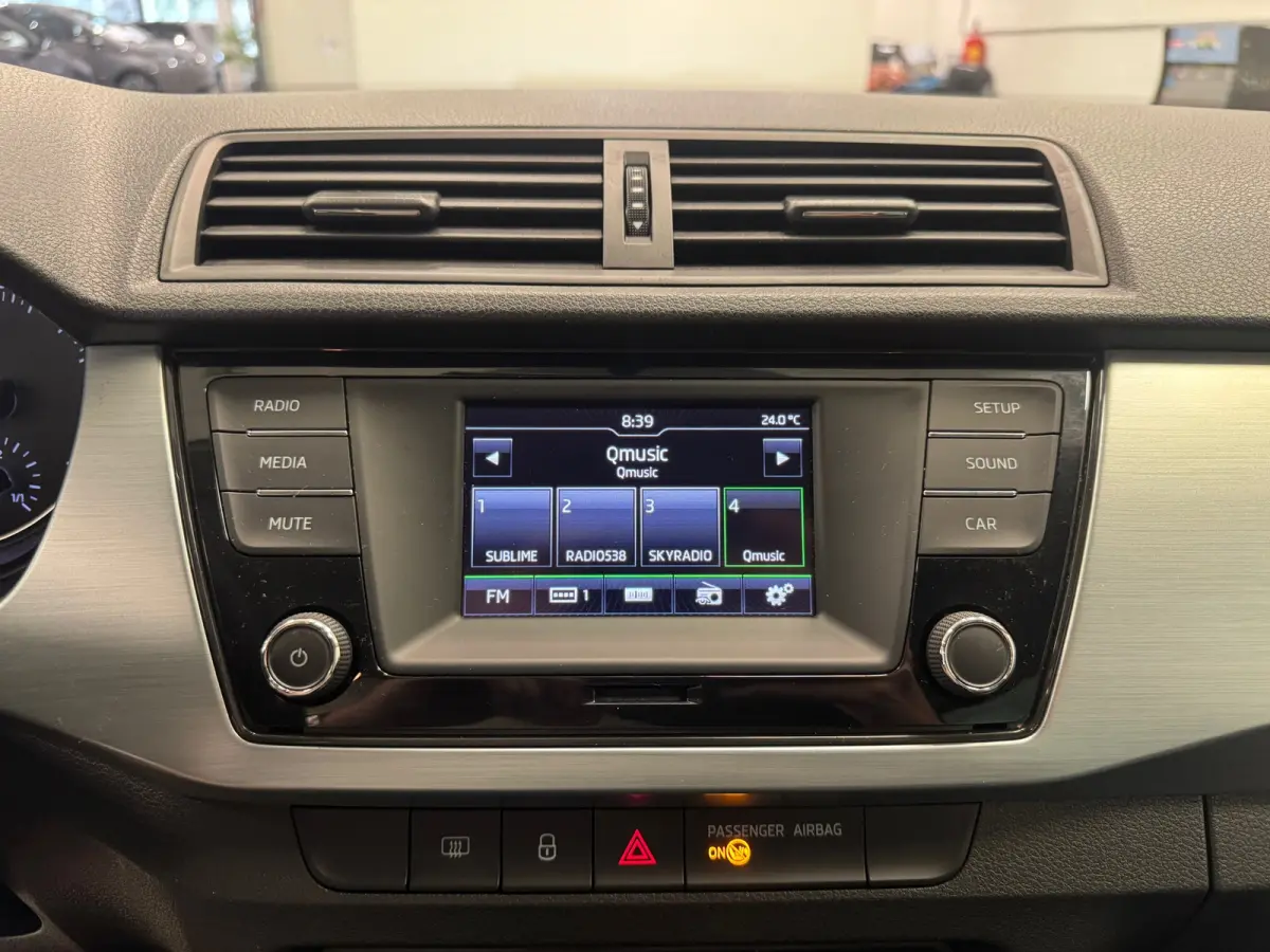 1.0 TSI Ambition Carplay/Android Auto Garantie Mooi!