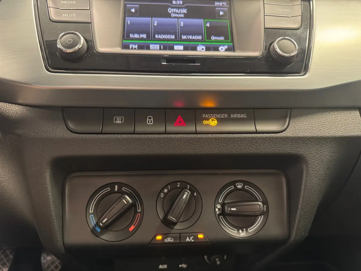 1.0 TSI Ambition Carplay/Android Auto Garantie Mooi!