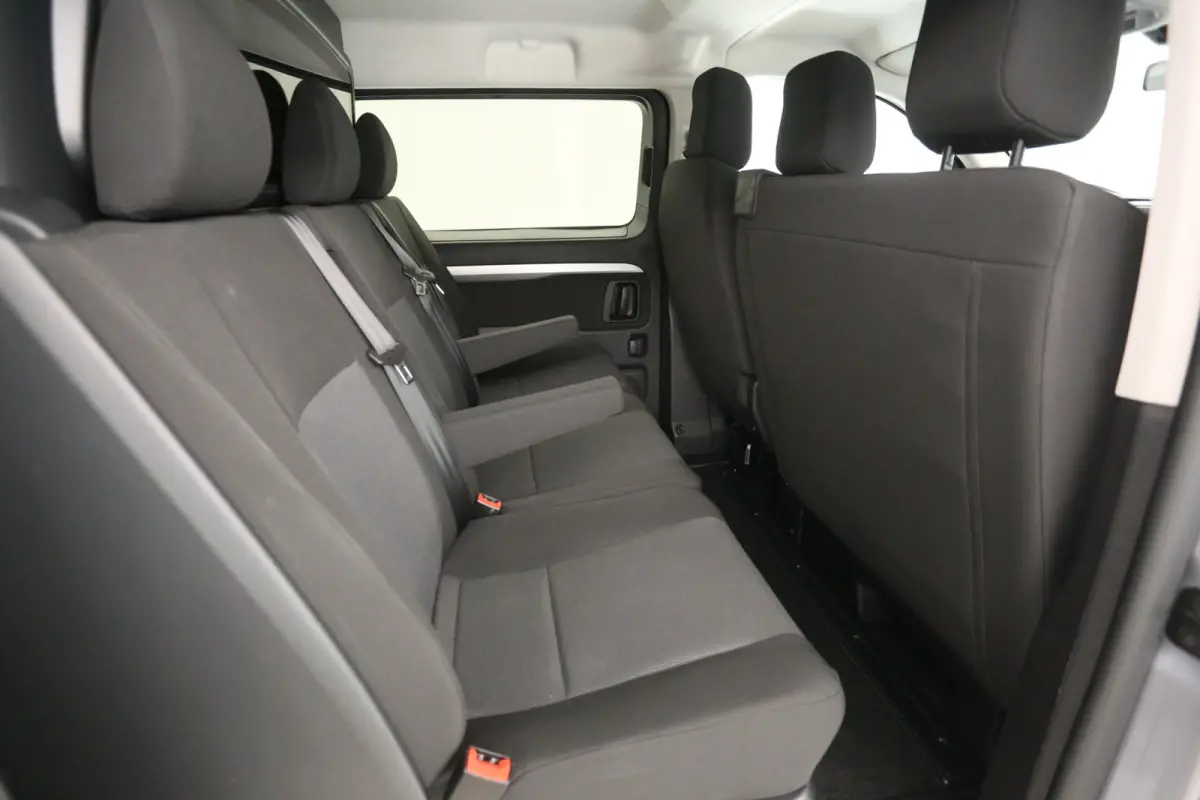 Elektrisch Long Premium 75 kWh L3H1 Long Range | Snelladen | SOH 98% | DC | 6 Zits | Airco | Camera | Cruise | Carplay | 3 Zits | 2xSchuifdeur