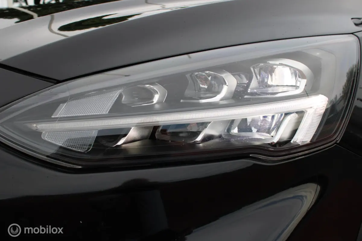 1.0 EcoBoost 155 PK Hybrid Active X Business, Trekhaak, Stoel-stuurverwarming, Clima, Cruise, Navi, App connect, Donker glas, Pdc voor + achter + camera, Full led verlichting