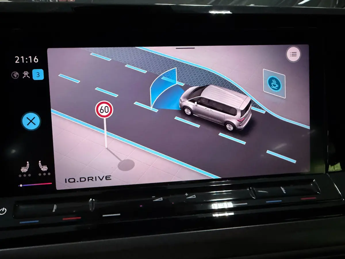 1.4 eHybrid 6P NAVI/LED/DAB/CARPLAY/CAM/ECC/PDC/CRUISE///