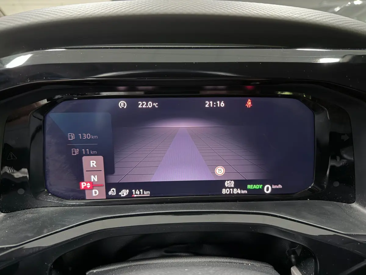 1.4 eHybrid 6P NAVI/LED/DAB/CARPLAY/CAM/ECC/PDC/CRUISE///