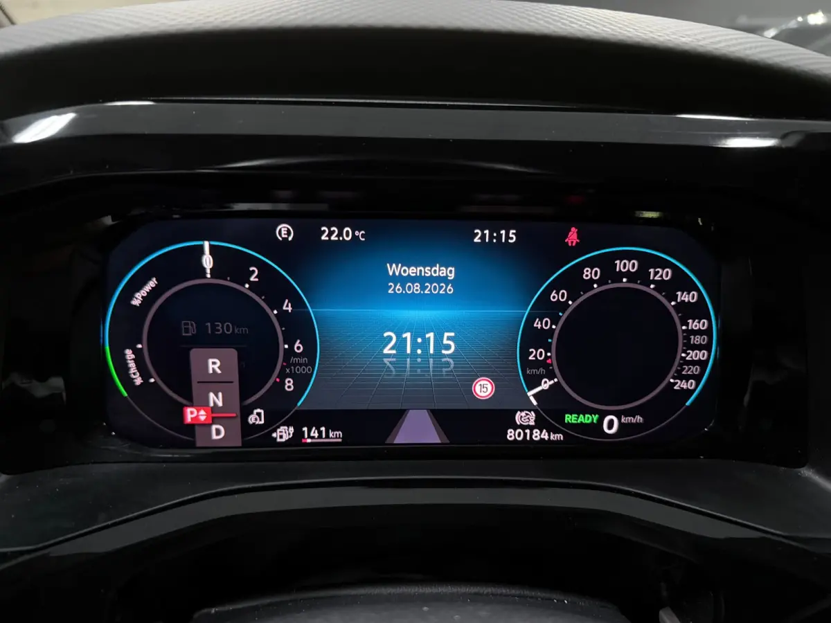 1.4 eHybrid 6P NAVI/LED/DAB/CARPLAY/CAM/ECC/PDC/CRUISE///