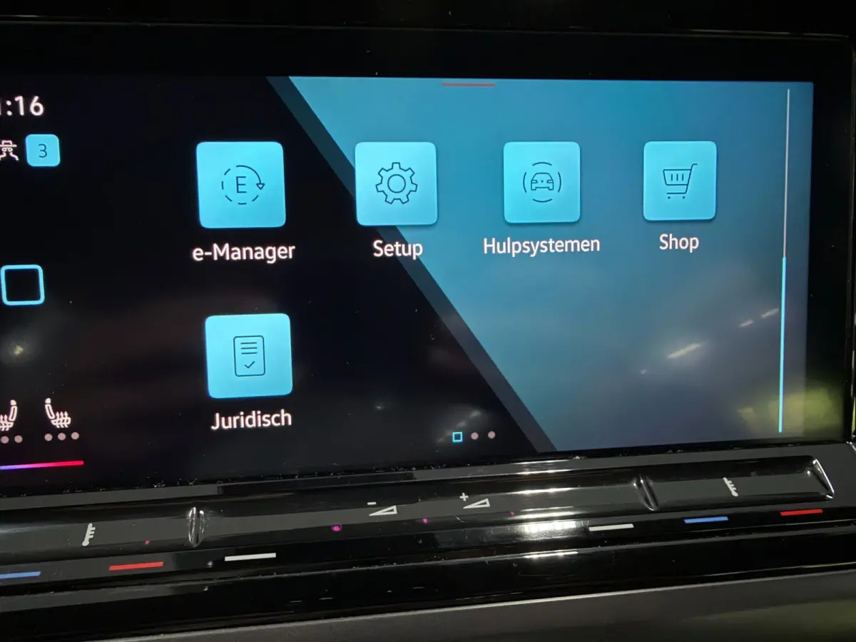 1.4 eHybrid 6P NAVI/LED/DAB/CARPLAY/CAM/ECC/PDC/CRUISE///