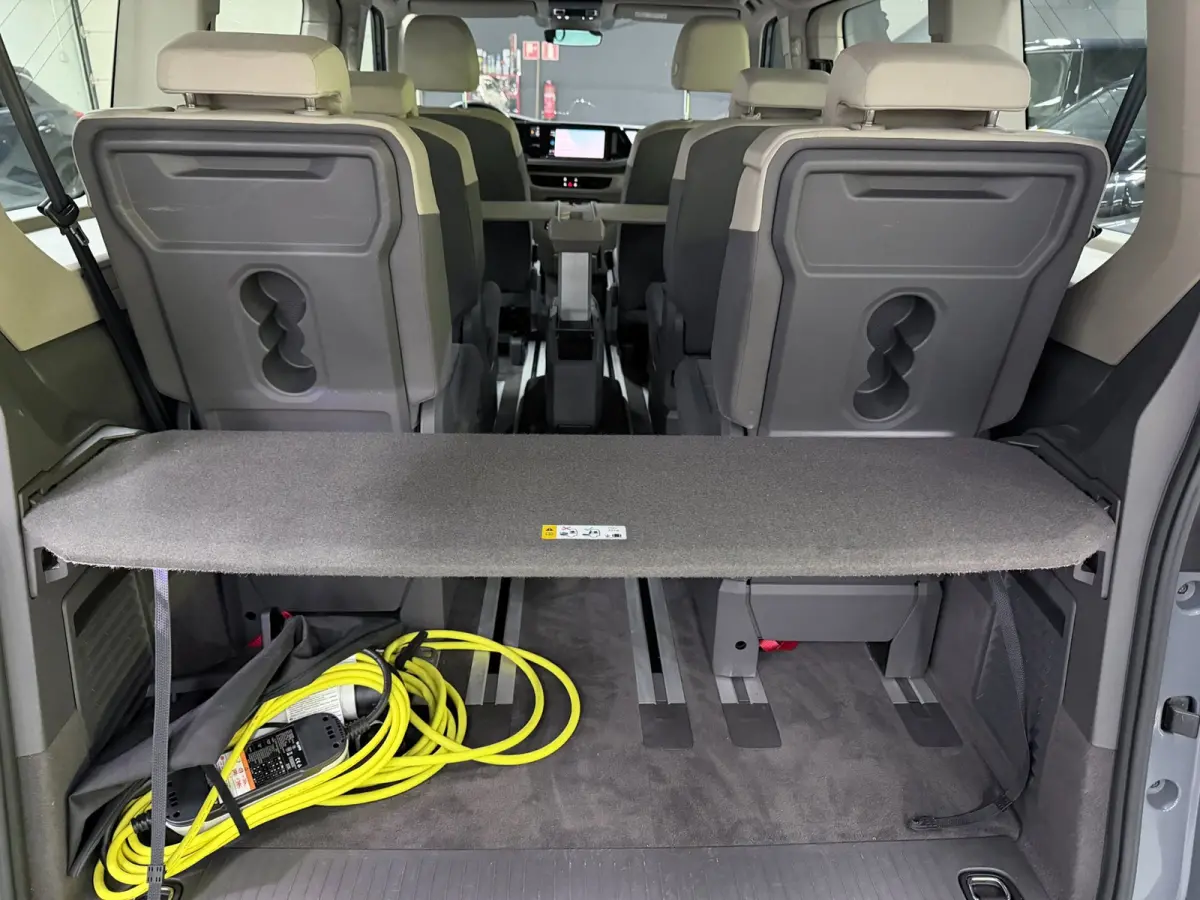 1.4 eHybrid 6P NAVI/LED/DAB/CARPLAY/CAM/ECC/PDC/CRUISE///