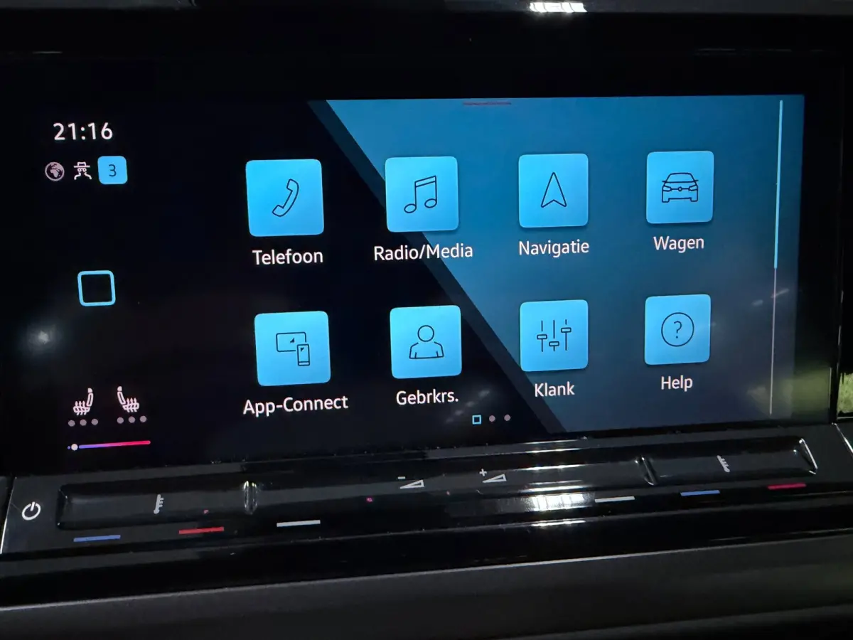 1.4 eHybrid 6P NAVI/LED/DAB/CARPLAY/CAM/ECC/PDC/CRUISE///