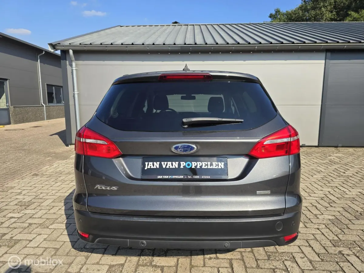 1.0 EcoBoost Titanium Business