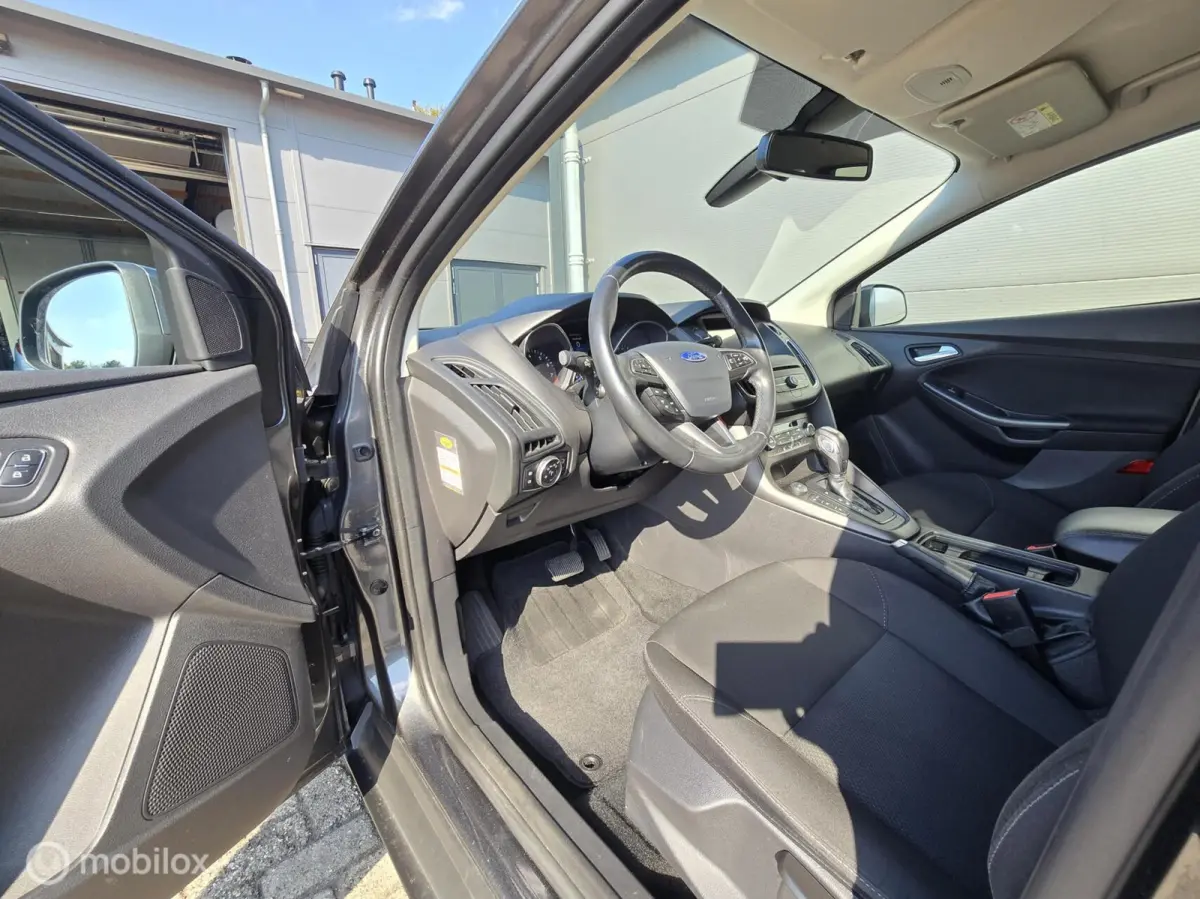 1.0 EcoBoost Titanium Business