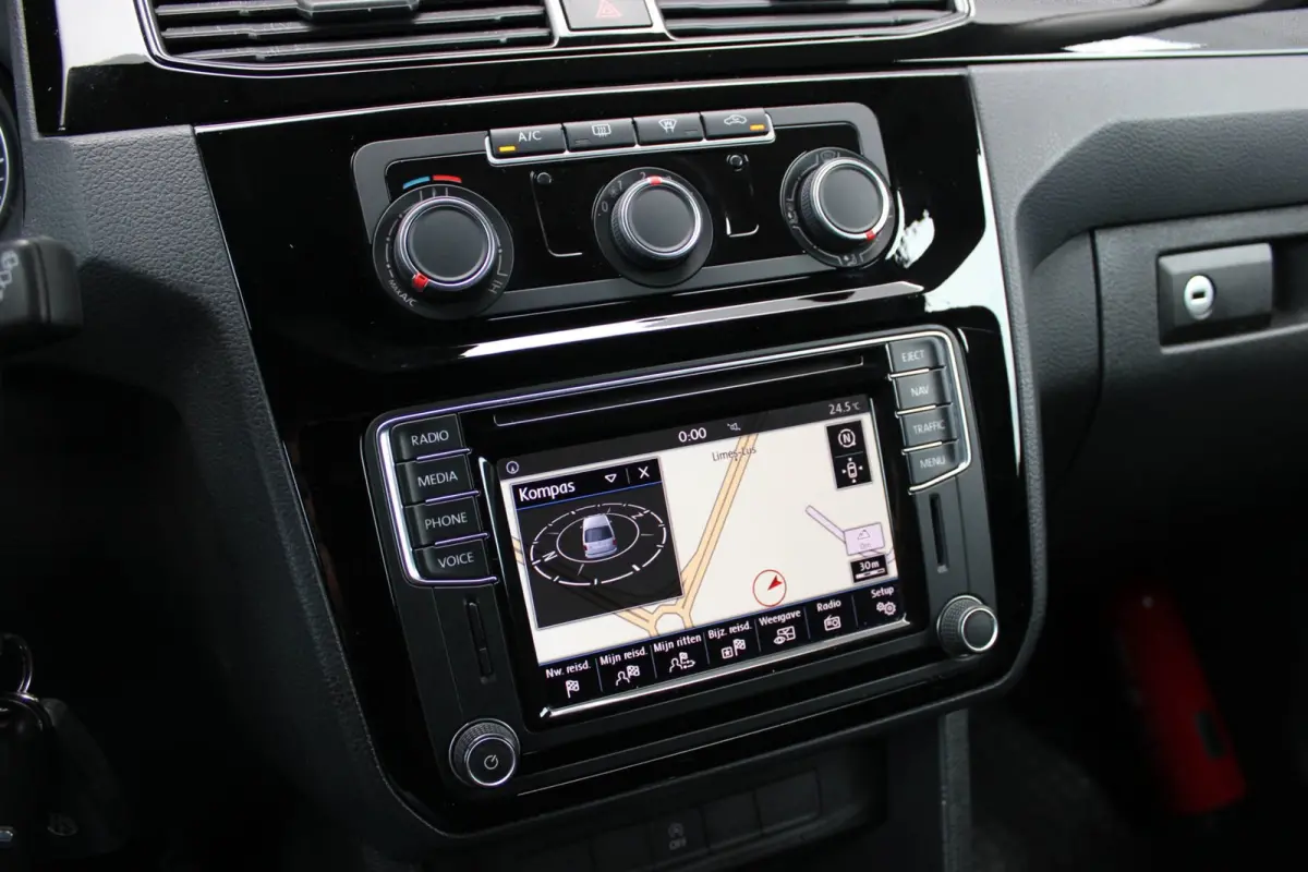 2.0 TDI L1H1 BMT 189PK JB EDITION / FULL OPTIONS / R-LINE/ ELEK-PAKKET / NAVIGATIE / MF-STUUR / LED-XENON /CRUISE