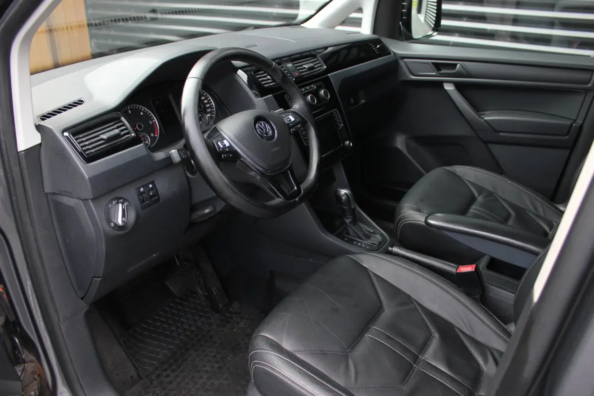 2.0 TDI L1H1 BMT 189PK JB EDITION / FULL OPTIONS / R-LINE/ ELEK-PAKKET / NAVIGATIE / MF-STUUR / LED-XENON /CRUISE