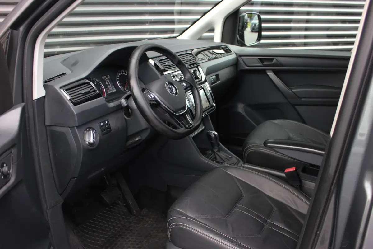 2.0 TDI L1H1 BMT 189PK JB EDITION / FULL OPTIONS / R-LINE/ ELEK-PAKKET / NAVIGATIE / MF-STUUR / LED-XENON /CRUISE