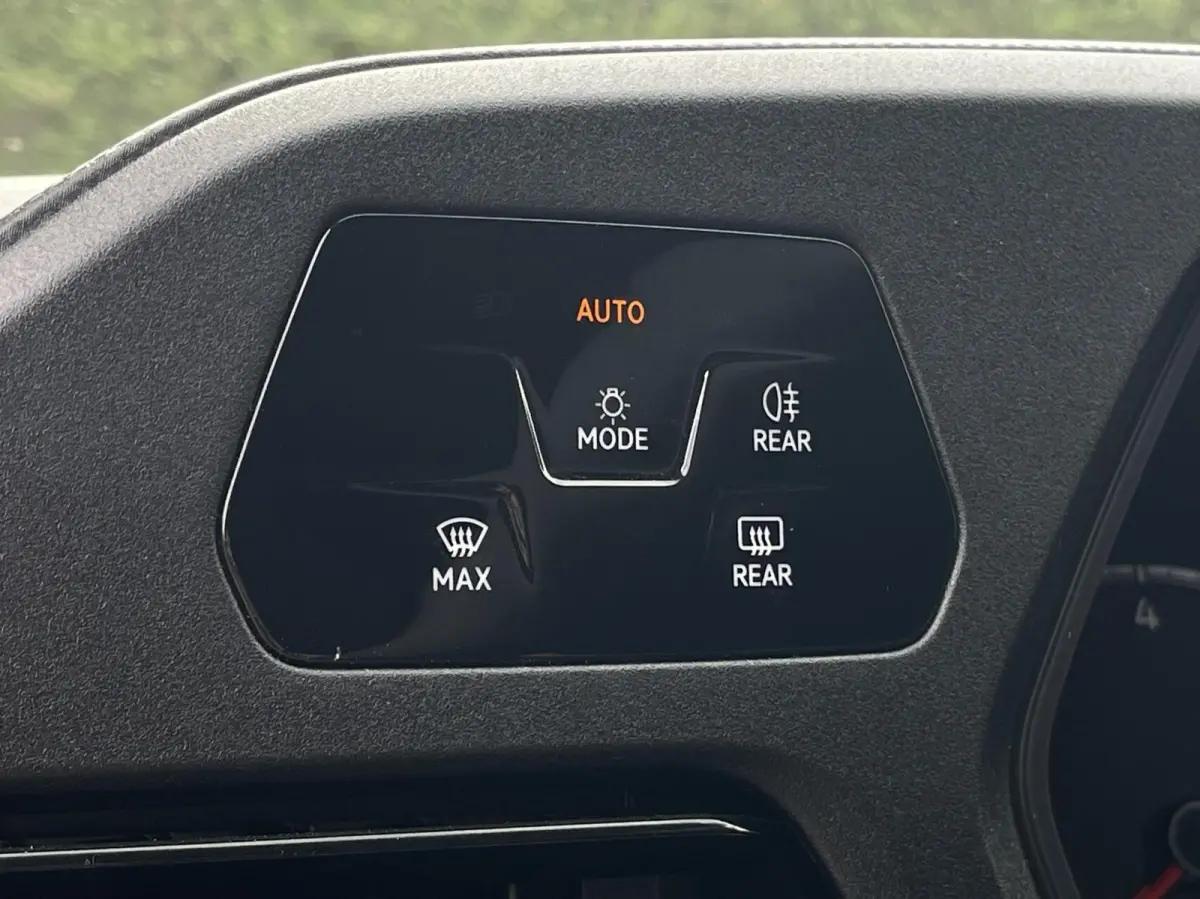 1.5 115PK EcoProfi | AIRCONDITIONING | BLUETOOTH | ZIJSCHUIFDEUR