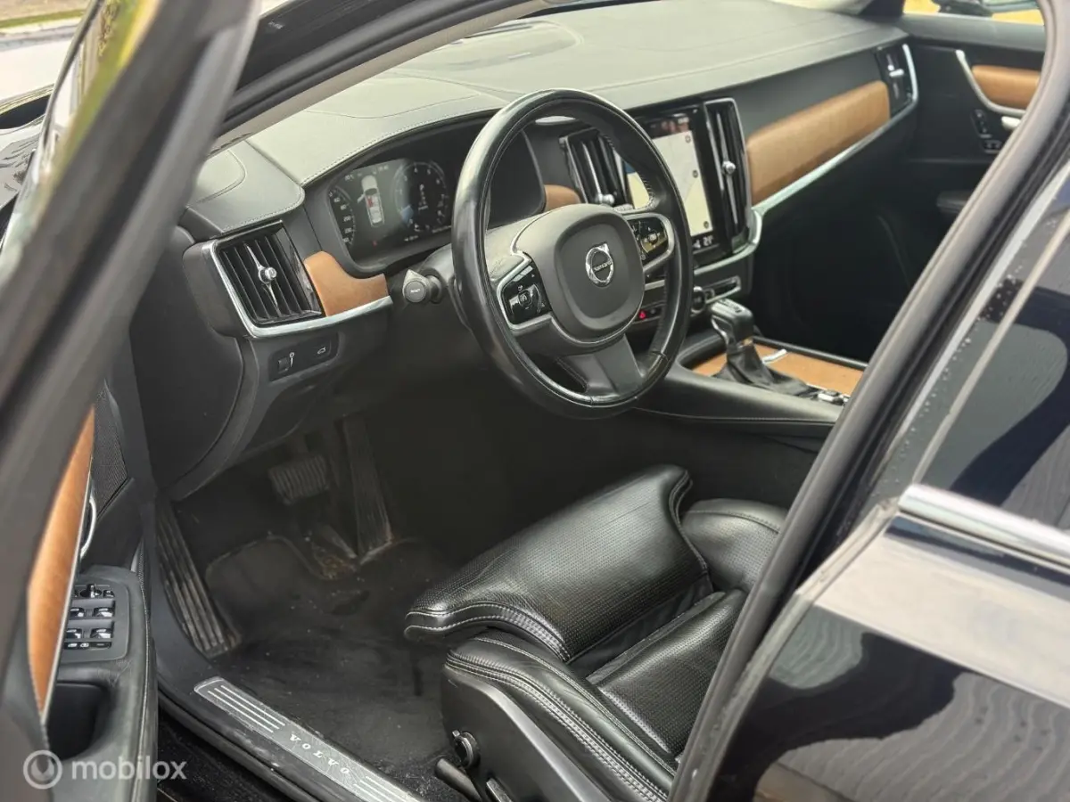 2.0 T4 Inscription | Massage | Panoramadak | BLISS | Adaptive Cruise | Camera | Head Up | Trekhaak | Keyless | Harman Kardon | Geventileerde Stoelen