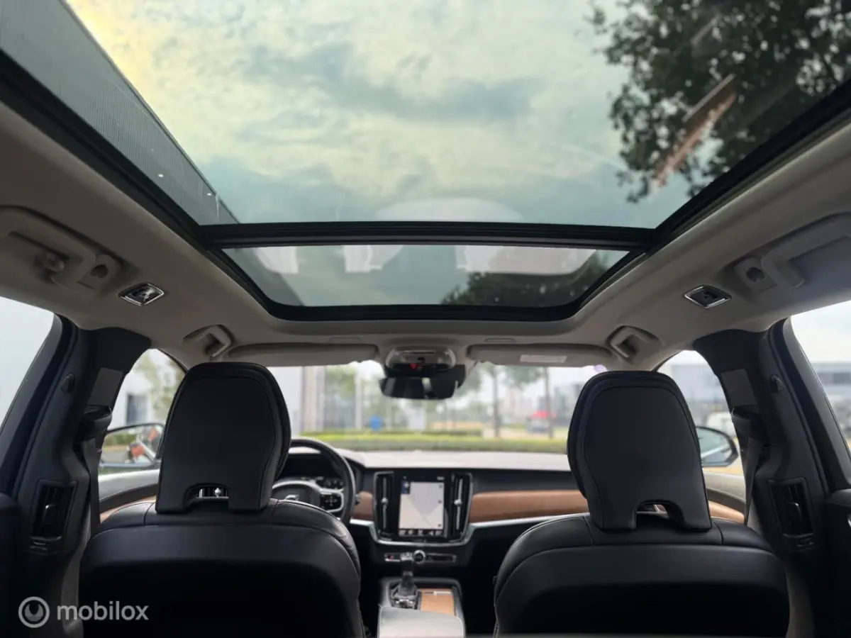 2.0 T4 Inscription | Massage | Panoramadak | BLISS | Adaptive Cruise | Camera | Head Up | Trekhaak | Keyless | Harman Kardon | Geventileerde Stoelen