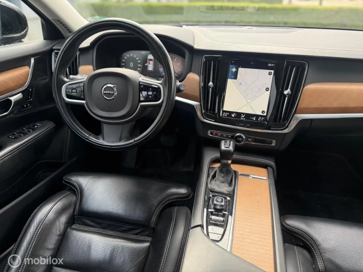 2.0 T4 Inscription | Massage | Panoramadak | BLISS | Adaptive Cruise | Camera | Head Up | Trekhaak | Keyless | Harman Kardon | Geventileerde Stoelen