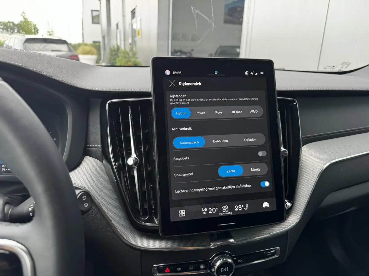 2.0 T8 Plug-in hybrid AWD Ultra Black Edition Facelift | 455 PK | Pano | Luchtvering | 360 Camera | Trekhaak