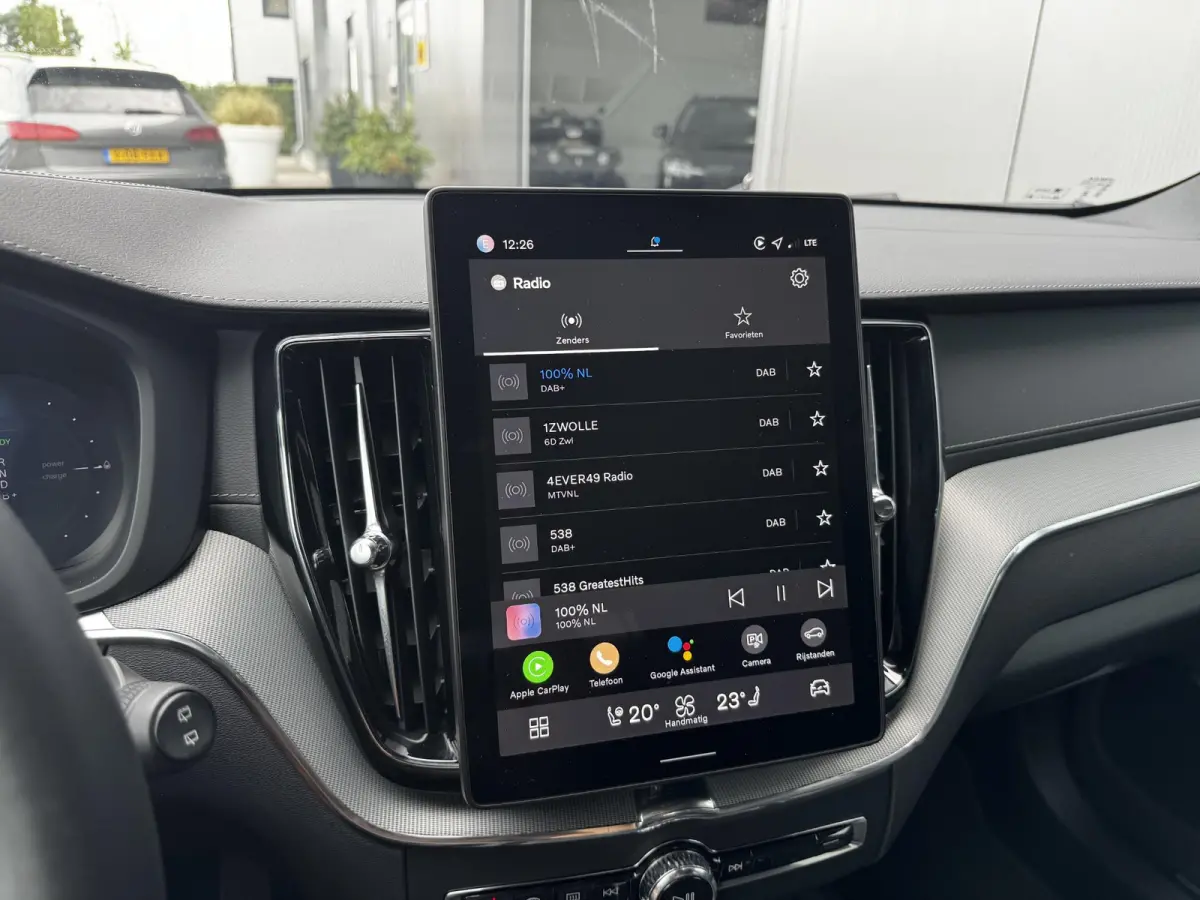 2.0 T8 Plug-in hybrid AWD Ultra Black Edition Facelift | 455 PK | Pano | Luchtvering | 360 Camera | Trekhaak