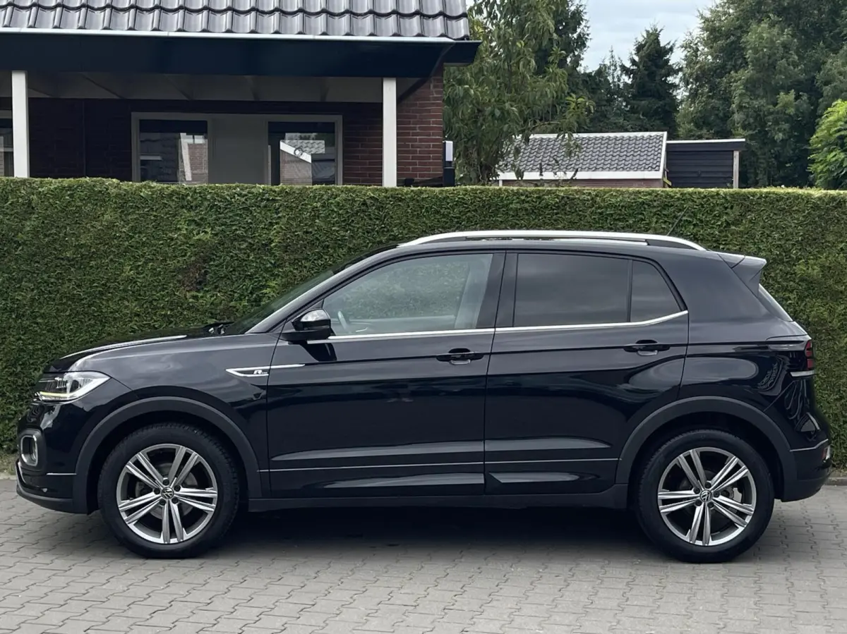 1.0 TSI Automaat R-Line | KEYLESS ENTRY/START | ADAPTIEVE CRUISE CONTROL | ACHTERUITRIJCAMERA