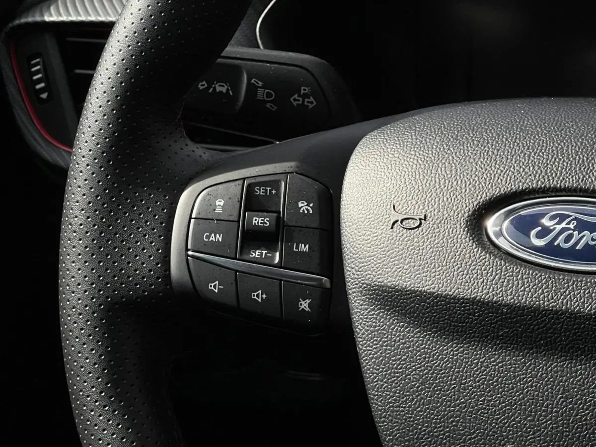 1.0 EcoBoost ST-Line X | PANORAMADAK | ELEKTRISCHE KOFFERBAK | B&O GELUIDSINSTALLATIE