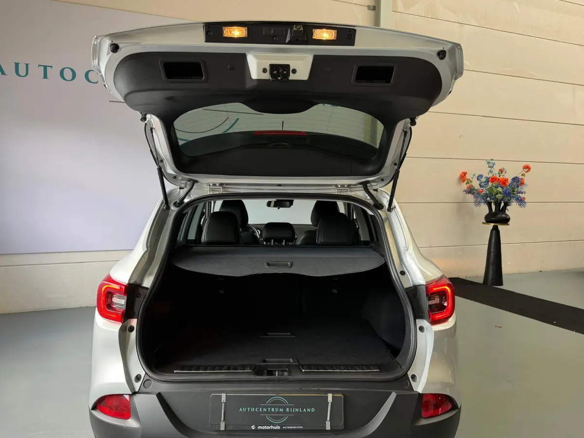 1.2 TCe Bose Camera, carplay, Navi, Leer