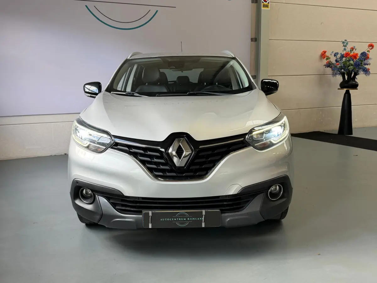 1.2 TCe Bose Camera, carplay, Navi, Leer