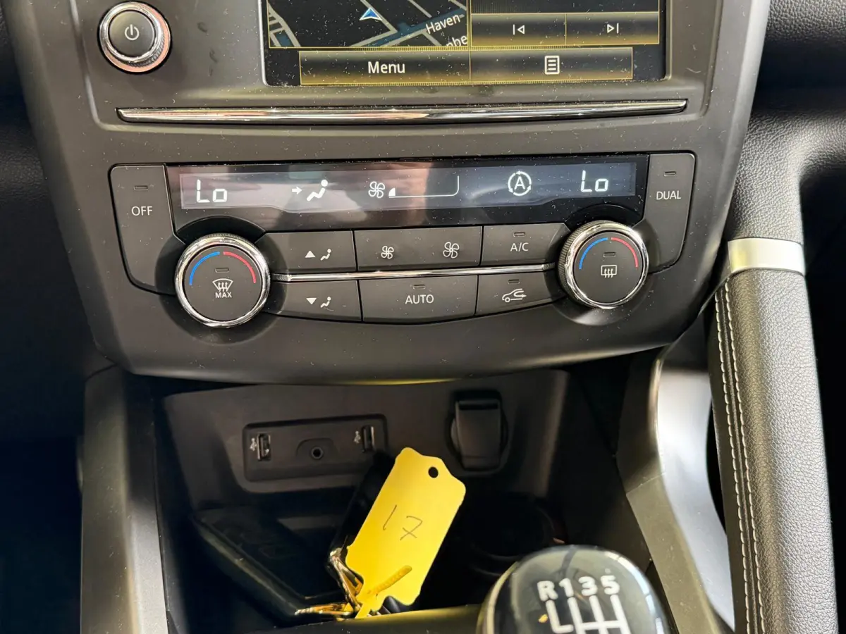 1.2 TCe Bose Camera, carplay, Navi, Leer