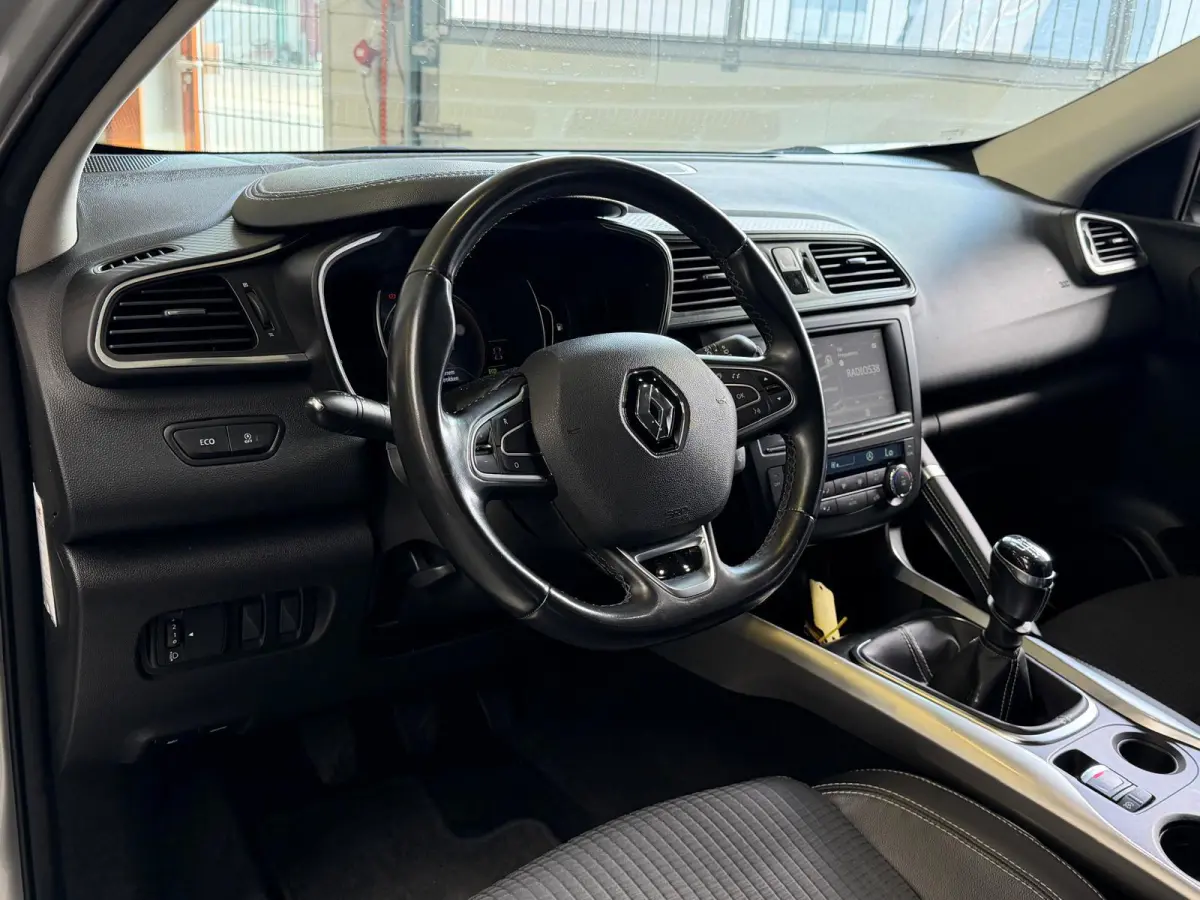 1.2 TCe Bose Camera, carplay, Navi, Leer
