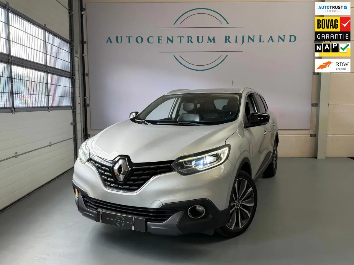 1.2 TCe Bose Camera, carplay, Navi, Leer