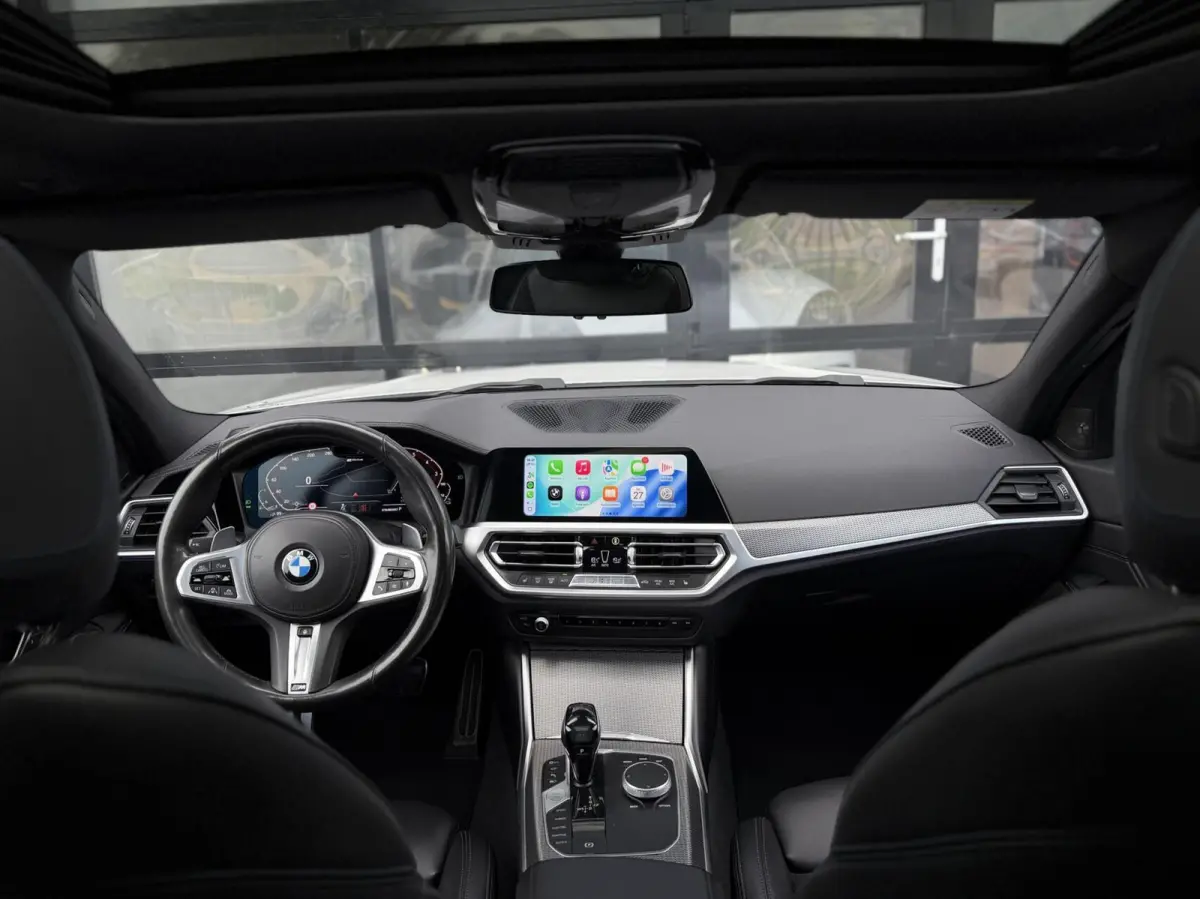 330e High Executive / M-Sport / Pano / LASER / L
