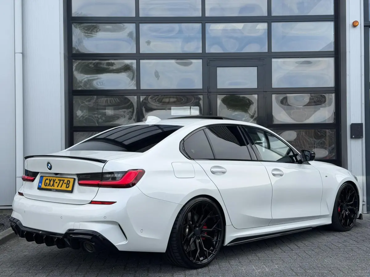 330e High Executive / M-Sport / Pano / LASER / L